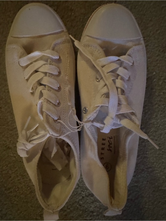 Street Level Shoes - Women's Casual Canvas Lace-Up Sneakers in Off-White